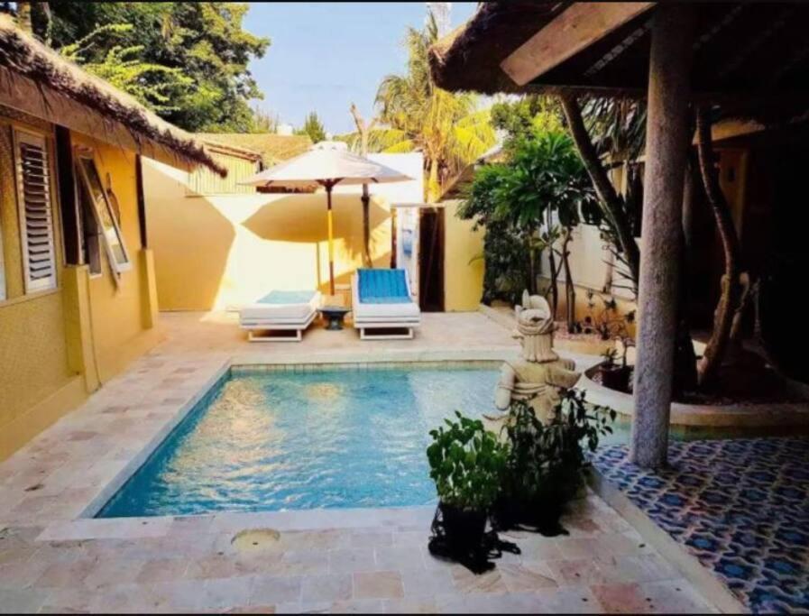 Villa Sentosa, Cheerful 3-Bedroom Villa With Pool Гили Траванган Экстерьер фото